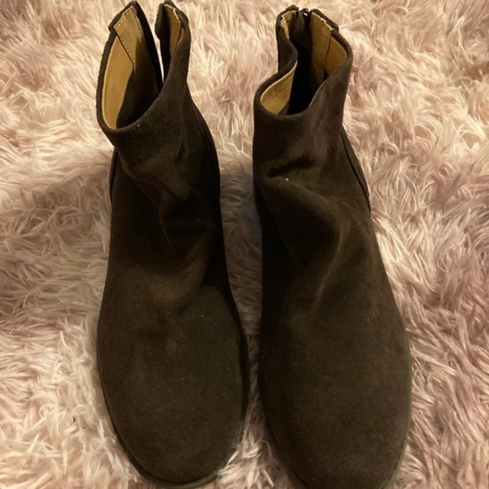 Emma Bootie GENTLE SOULS BY KENNETH COLE brand new size 7.5